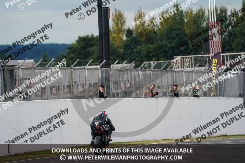 donington no limits trackday;donington park photographs;donington trackday photographs;no limits trackdays;peter wileman photography;trackday digital images;trackday photos